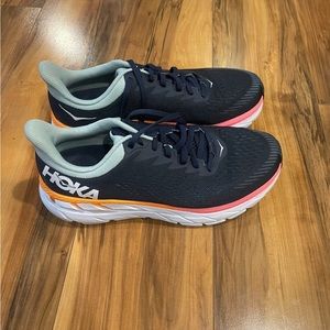 Hoka One One Clifton 7